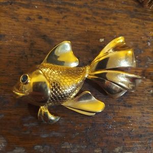Ivana Trump gold plated gold fish broach